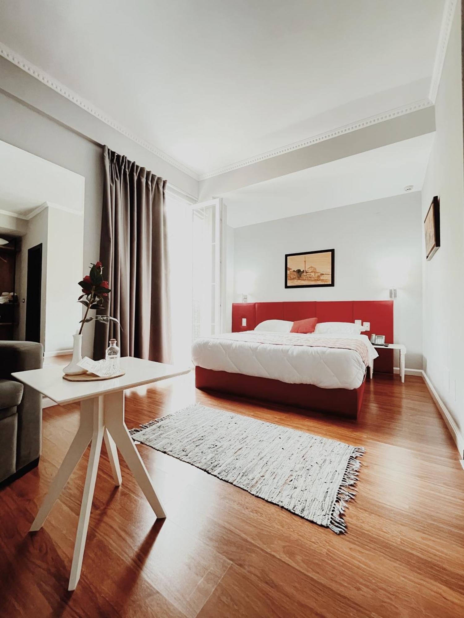 Ruby Palace Vlorë Buitenkant foto