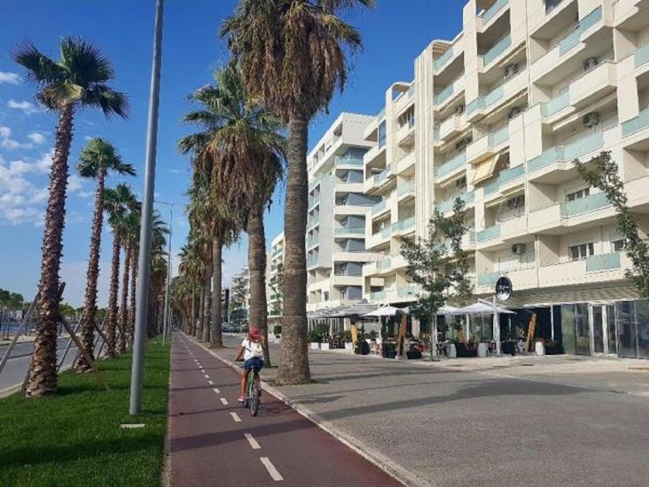 Ruby Palace Vlorë Buitenkant foto